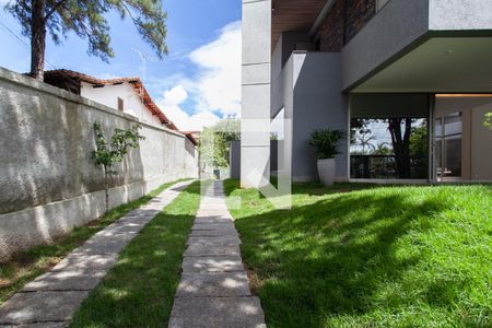 Casa à venda com 463m², 4 quartos e 4 vagasGaragem