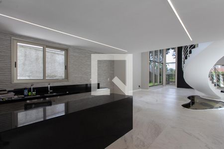 Casa à venda com 463m², 4 quartos e 4 vagasCozinha