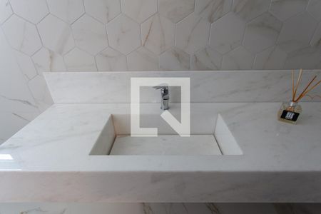 Casa à venda com 463m², 4 quartos e 4 vagasBanheiro da Suíte 2