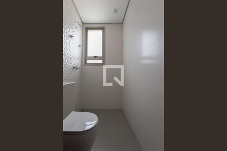 Casa à venda com 463m², 4 quartos e 4 vagasBanheiro da Suíte 3