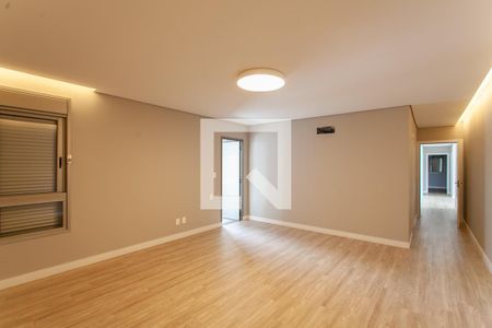 Casa à venda com 463m², 4 quartos e 4 vagasSuíte1