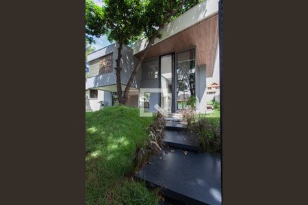 Casa à venda com 463m², 4 quartos e 4 vagasEntrada