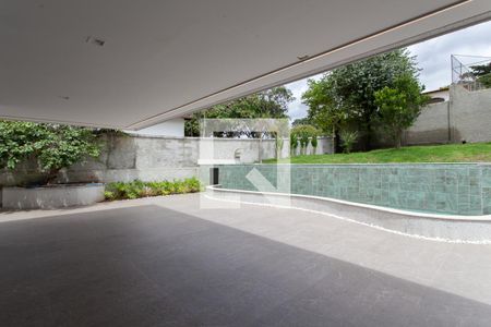 Casa à venda com 463m², 4 quartos e 4 vagasGaragem