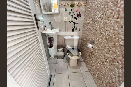 Casa de condomínio à venda com 700m², 4 quartos e 5 vagas Casa de condomínio à venda com 700m², 4 quartos e 5 vagasBanheiro Area Gourmet