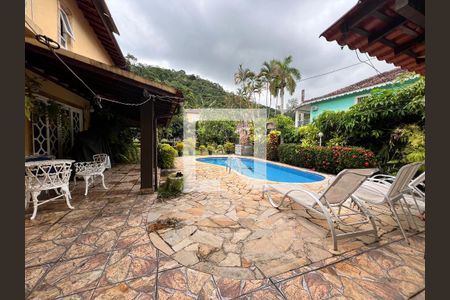 Casa de condomínio à venda com 700m², 4 quartos e 5 vagas Casa de condomínio à venda com 700m², 4 quartos e 5 vagasÁrea comum