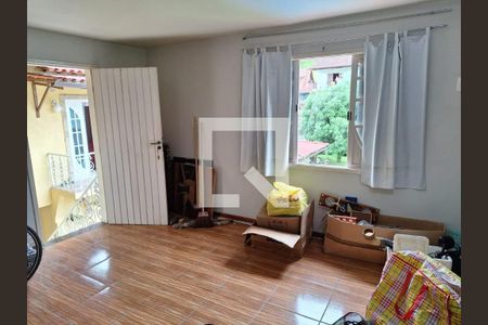 Casa de condomínio à venda com 700m², 4 quartos e 5 vagas Casa de condomínio à venda com 700m², 4 quartos e 5 vagasQuarto 4