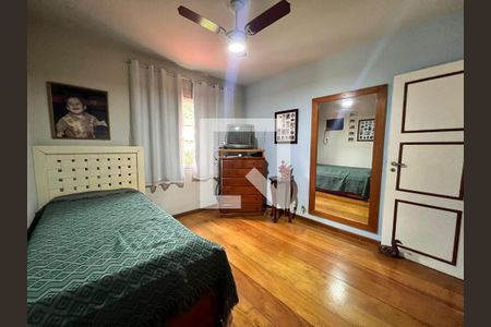 Casa de condomínio à venda com 700m², 4 quartos e 5 vagas Casa de condomínio à venda com 700m², 4 quartos e 5 vagasQuarto 01