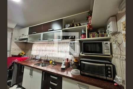 Casa de condomínio à venda com 700m², 4 quartos e 5 vagas Casa de condomínio à venda com 700m², 4 quartos e 5 vagasCozinha