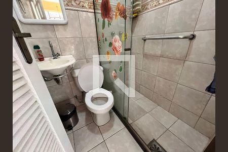 Casa de condomínio à venda com 700m², 4 quartos e 5 vagas Casa de condomínio à venda com 700m², 4 quartos e 5 vagasBanheiro Area Gourmet