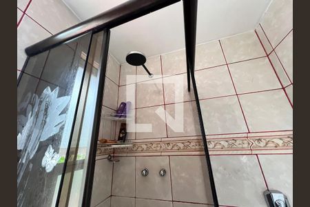 Casa de condomínio à venda com 700m², 4 quartos e 5 vagas Casa de condomínio à venda com 700m², 4 quartos e 5 vagasBanheiro Suite 01