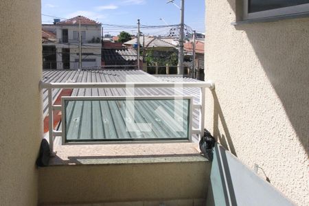 Casa à venda com 200m², 3 quartos e 2 vagas Casa à venda com 200m², 3 quartos e 2 vagasvaranda