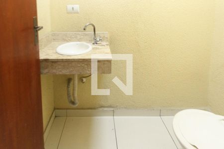 Casa à venda com 200m², 3 quartos e 2 vagas Casa à venda com 200m², 3 quartos e 2 vagasBanheiro 2