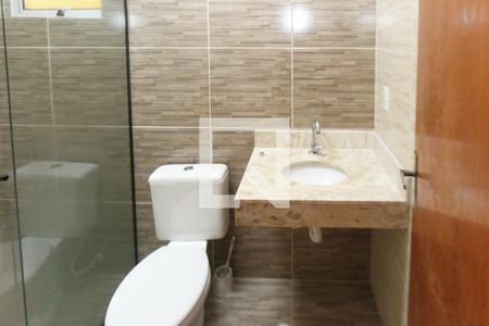 Casa à venda com 200m², 3 quartos e 2 vagas Casa à venda com 200m², 3 quartos e 2 vagasBanheiro