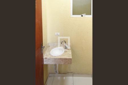 Casa à venda com 200m², 3 quartos e 2 vagas Casa à venda com 200m², 3 quartos e 2 vagasBanheiro 2