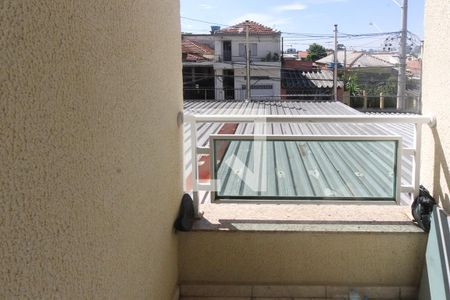Casa à venda com 200m², 3 quartos e 2 vagas Casa à venda com 200m², 3 quartos e 2 vagasvaranda