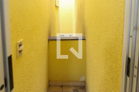 Casa à venda com 200m², 3 quartos e 2 vagas Casa à venda com 200m², 3 quartos e 2 vagasvaranda