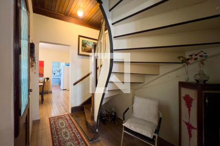 Casa à venda com 217m², 3 quartos e 1 vagaCorredor