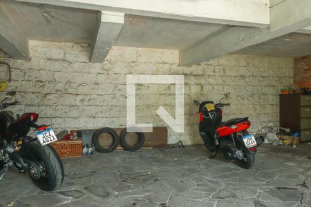 Casa à venda com 337m², 3 quartos e 4 vagas Casa à venda com 337m², 3 quartos e 4 vagasGaragem