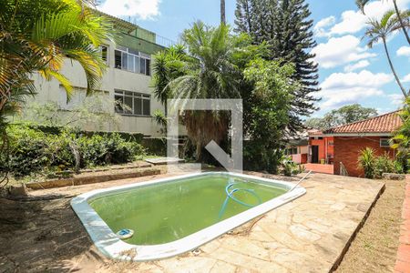 Casa à venda com 337m², 3 quartos e 4 vagas Casa à venda com 337m², 3 quartos e 4 vagasPiscina