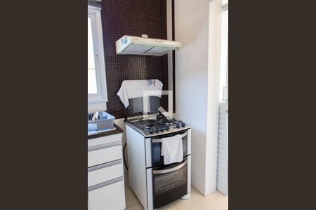 Casa à venda com 180m², 3 quartos e 4 vagas Casa à venda com 180m², 3 quartos e 4 vagasCOZINHA