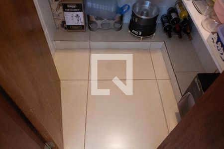 Casa à venda com 180m², 3 quartos e 4 vagas Casa à venda com 180m², 3 quartos e 4 vagasDISPENSA