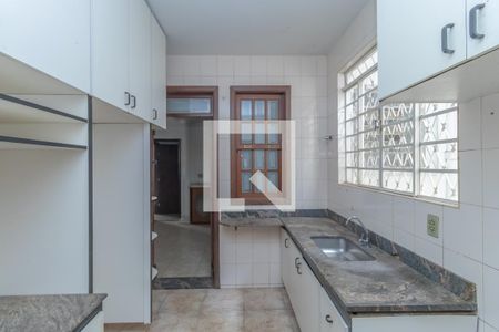 Casa à venda com 360m², 3 quartos e 4 vagasCozinha