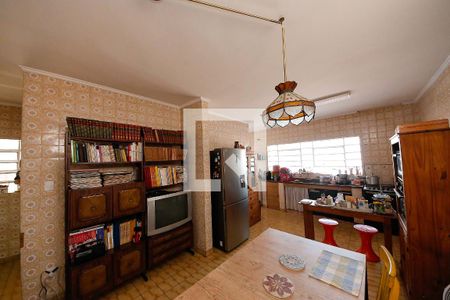 Casa para alugar com 317m², 4 quartos e 2 vagas Casa para alugar com 317m², 4 quartos e 2 vagasCozinha