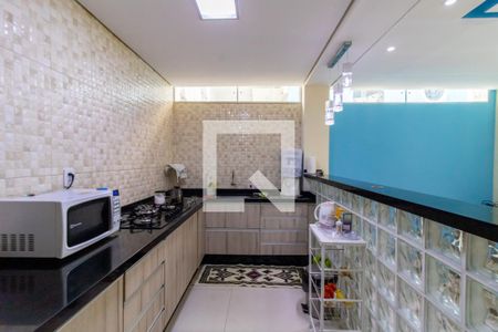 Casa à venda com 152m², 4 quartos e 3 vagas Casa à venda com 152m², 4 quartos e 3 vagasCozinha