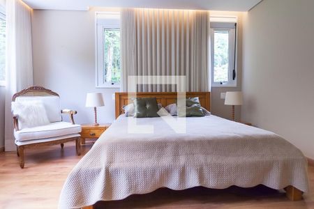 Casa de condomínio à venda com 480m², 3 quartos e 5 vagasSuíte 3