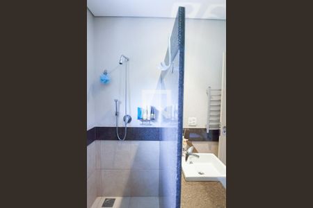 Casa de condomínio à venda com 480m², 3 quartos e 5 vagasBanheiro da Suíte 3