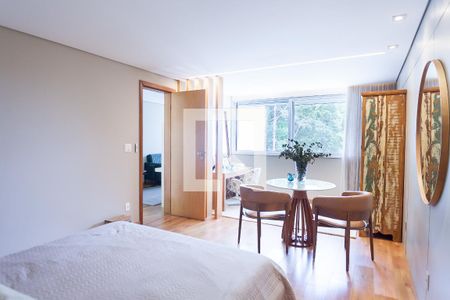 Casa de condomínio à venda com 480m², 3 quartos e 5 vagasSuíte 1