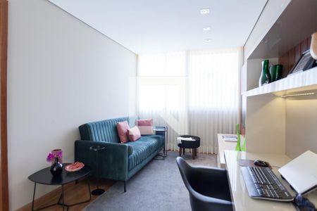 Casa de condomínio à venda com 480m², 3 quartos e 5 vagasEscritório