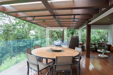 Casa de condomínio à venda com 480m², 3 quartos e 5 vagasÁrea Gourmet