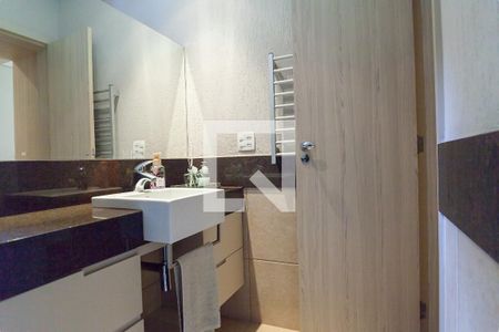 Casa de condomínio à venda com 480m², 3 quartos e 5 vagasBanheiro da Suíte 3