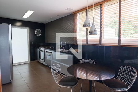 Casa de condomínio à venda com 480m², 3 quartos e 5 vagasCozinha