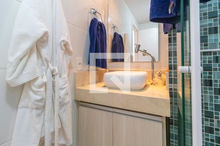 Apartamento à venda com 80m², 3 quartos e 2 vagasBanheiro social