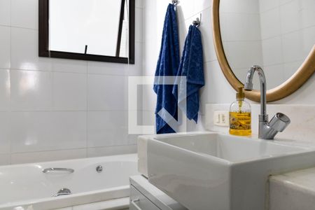 Apartamento à venda com 113m², 3 quartos e 2 vagasBanheiro da Suíte