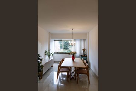 Sala de apartamento à venda com 3 quartos, 113m² em Nova Suíça, Belo Horizonte