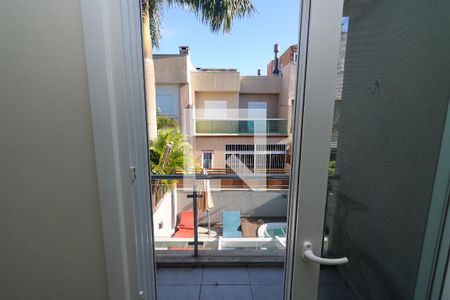 Casa à venda com 136m², 3 quartos e 2 vagas Casa à venda com 136m², 3 quartos e 2 vagasVista da Suíte 2