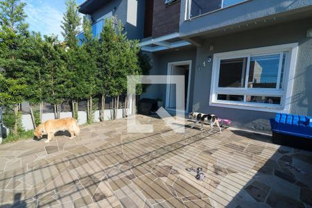 Casa à venda com 136m², 3 quartos e 2 vagas Casa à venda com 136m², 3 quartos e 2 vagasGaragem