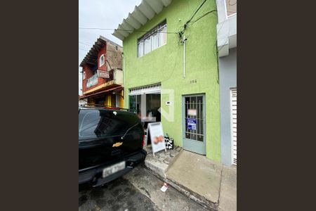 Casa para alugar com 90m², 2 quartos e sem vagaFachada com plaquinha