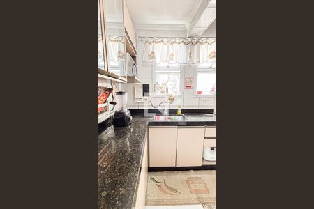 Apartamento à venda com 100m², 2 quartos e 2 vagas Apartamento à venda com 100m², 2 quartos e 2 vagasCozinha