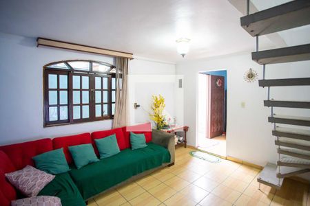 Casa à venda com 230m², 5 quartos e 1 vagaSala de TV 2