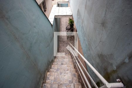 Casa à venda com 230m², 5 quartos e 1 vagaEscada