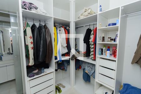 Apartamento à venda com 190m², 3 quartos e 2 vagasCloset