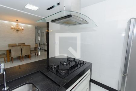Apartamento à venda com 190m², 3 quartos e 2 vagasCozinha