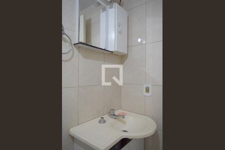 Banheiro de kitnet/studio para alugar com 1 quarto, 28m² em Jardim Paulista, São Paulo