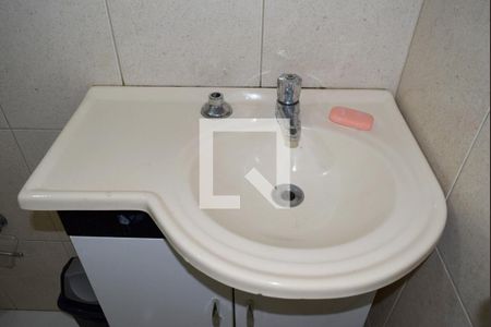 Banheiro de kitnet/studio para alugar com 1 quarto, 28m² em Jardim Paulista, São Paulo