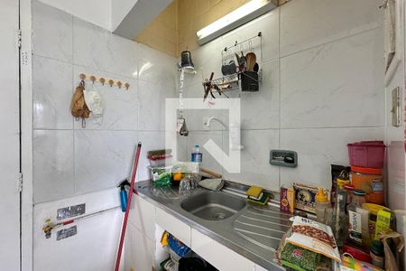 Cozinha de kitnet/studio para alugar com 1 quarto, 30m² em Laranjeiras, Rio de Janeiro