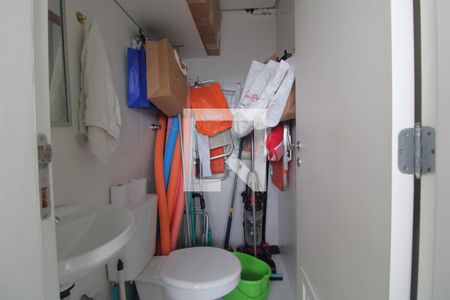 Apartamento à venda com 267m², 4 quartos e 4 vagasBanheiro de serviço